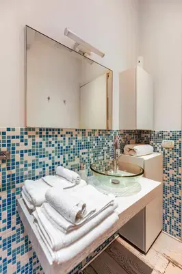 Bagno di Morgagni Suites- Elegante bilocale con tram T1 sotto casa