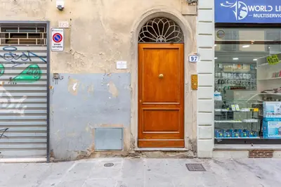 Planimetria di GuestHost - Renaissance Romance - Florence Gem Apartment