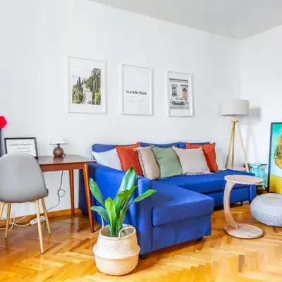 GuestHost - Renaissance Romance - Florence Gem Apartment