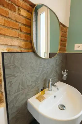 Bagno di Florence Contemporary Escape