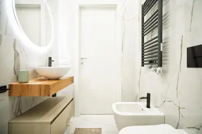 Bagno di Lux center, 2camere, 2bagni, train station SMN
