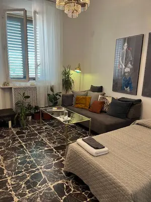 Area soggiorno di Private room in Florence