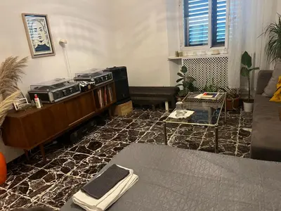 Area soggiorno di Private room in Florence