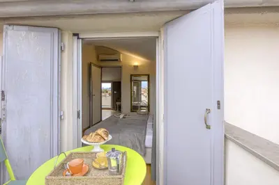 Cibo presso l'appartamento o nelle vicinanze