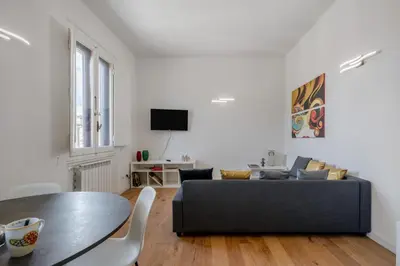 TV o dispositivi per l'intrattenimento presso GuestHost - Santa Maria Novella Nest - Vittoria & Carlo Apartments