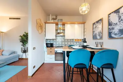 Cucina o angolo cottura di Via Panzani 16, 4th Floor - Patrizia - Bright apartment 300m from Duomo and Train station