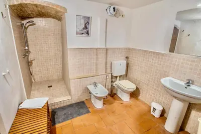 Planimetria di AGNOLO APARTAMENT, 2BDR-2BTH- Firenze Centro Corte privata