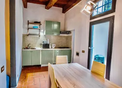 Planimetria di AGNOLO APARTAMENT, 2BDR-2BTH- Firenze Centro Corte privata
