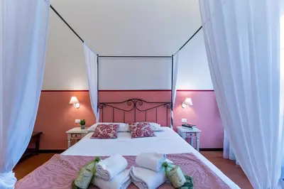 Letto o letti in una camera di UNYCA- Elegant En-suite 