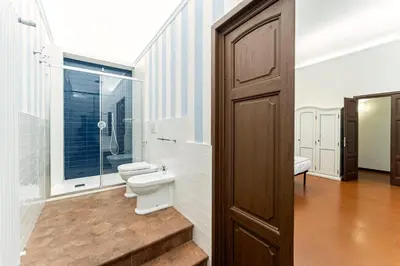 Bagno di UNYCA- Elegant En-suite 