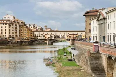Vista sul fiume nelle vicinanze dell'appartamento