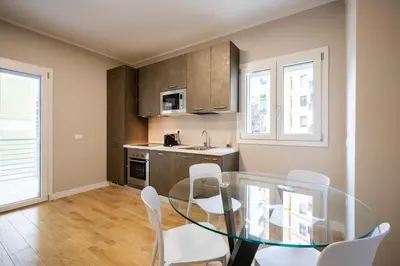 Cucina o angolo cottura di Tramvia Royale Suites - Private Free Parking