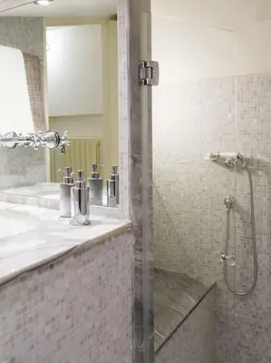 Bagno di Luxury window on Florence
