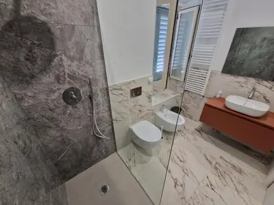 Bagno di Appartamento Achille