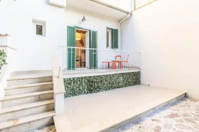Planimetria di Bilocale con giardino privato vicino a Careggi, Cto, Meyer e tramvia T1