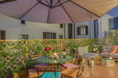 Area soggiorno di Apartments Florence Borgo San Lorenzo Terrace