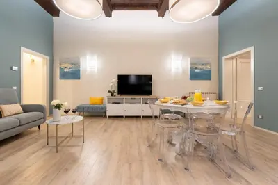 TV o dispositivi per l'intrattenimento presso Via Santa Reparata, 1 - 2nd floor - Stunning and Spacious 10 min to Historic Center