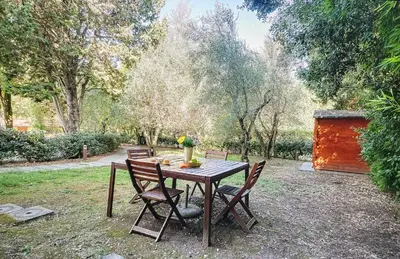 Giardino di La Delizia, giardino e parcheggio privato, Firenze