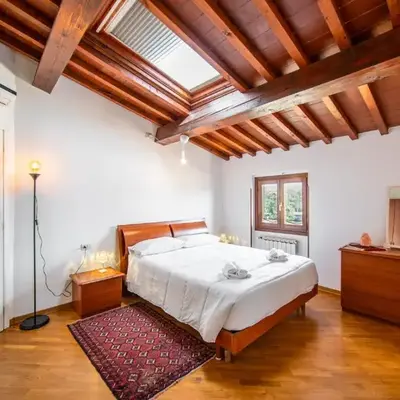Apartment well connected to the centre