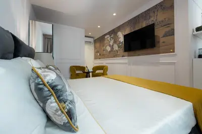TV o dispositivi per l'intrattenimento presso Le Cinque Lampade Florence Suites