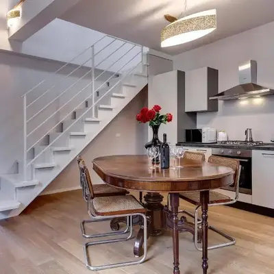 Francesco Apartment by Mamo Florence