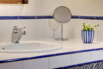 Bagno di Guelfo Apartment by Mamo Florence
