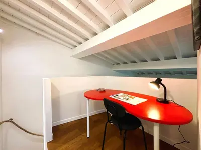 Planimetria di Red Lily Apartment