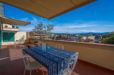 Balcone o terrazza di Orto Botanico Apartment With Terrace And Dome View Florence