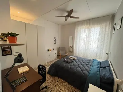 Letto o letti in una camera di PP-Panoramic Florence - vicino a Stazione ed Aeroporto