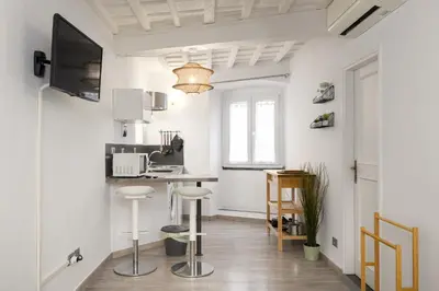 Cucina o angolo cottura di UNYCA - Cozy Studio in Florence