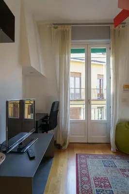 TV o dispositivi per l'intrattenimento presso Cozy 1-BR Near Ponte Vecchio