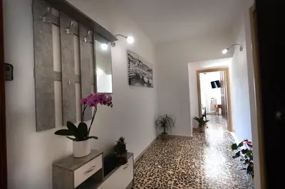 Planimetria di Florence Oasis Puccini & Visarno Apartment
