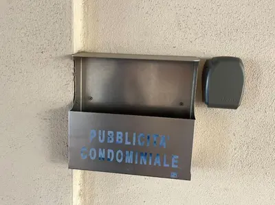Certificato, attestato, insegna o altro documento esposto da To Florence Apartment