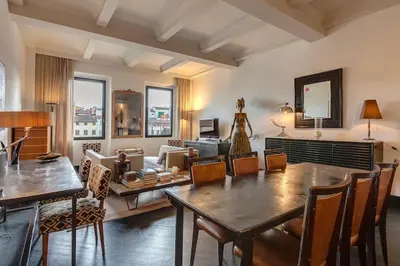 Area soggiorno di Santa Croce Suite Florence