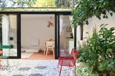 Giardino di Charming Garden Home, 10 min Walk to Duomo