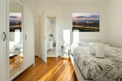 Letto o letti in una camera di Crystal house FRONT TRAMVIA