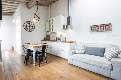 Cucina o angolo cottura di Central Nest by MMega