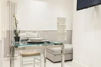 TV o dispositivi per l'intrattenimento presso Fiesolana Comfortable Loft