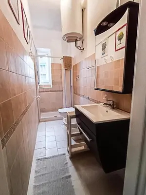 Bagno di Cozy art studio