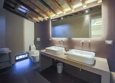 Bagno di Apartments Florence Pepi attic