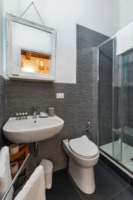 Bagno di Roped Rooms Florence
