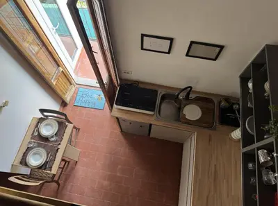 Cucina o angolo cottura di Rustico monolocale soppalcato a Firenze