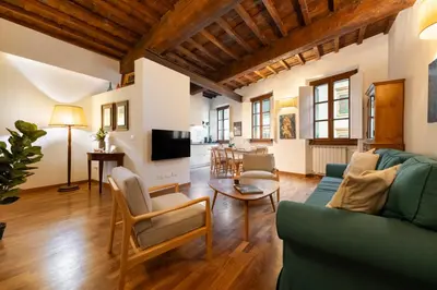 TV o dispositivi per l'intrattenimento presso Via dei Pilastri, 44 - Charming and Cozy Apartment in Florence Historic Cente