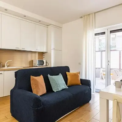 GuestHost - Florence Cozy Apartment with Small Terrace