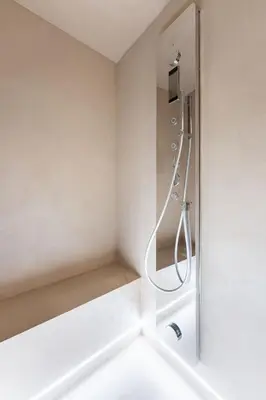 Bagno di Via Guelfa, 10 - Grande Nuovo e Raffinato in Posizione Centrale