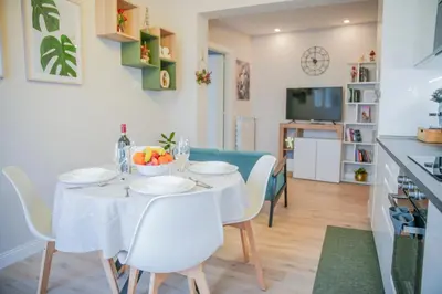 Cucina o angolo cottura di Your Home in Florence with parking, 10 min from the center by Tram