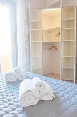 Letto o letti in una camera di Your Home in Florence with parking, 10 min from the center by Tram