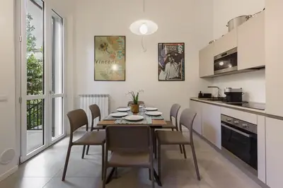 Cucina o angolo cottura di Flora - Brand New Apartment near historic center
