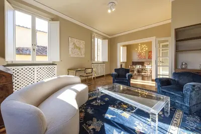 Area soggiorno di GOLDEN LUXE - Penthouse in Piazza della Signoria Duomo view