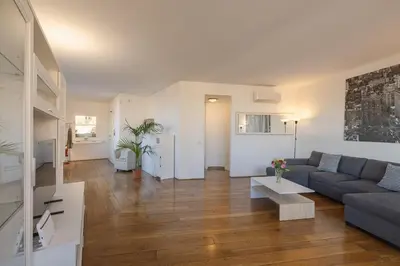 Cucina o angolo cottura di Central Penthouse with a view